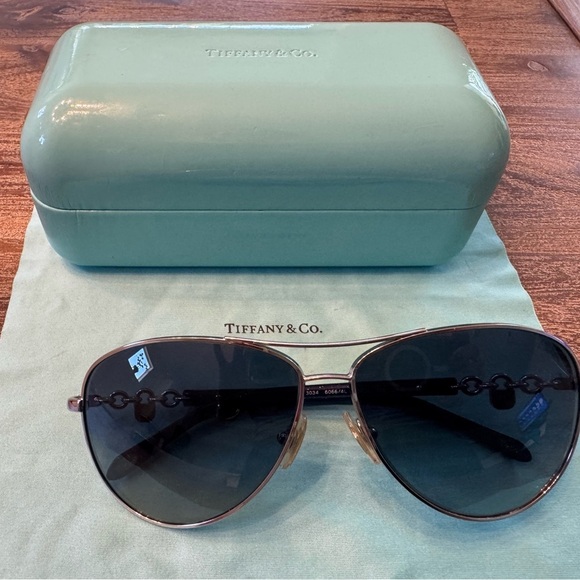 Tiffany aviator blue sunglasses. Slightly used good condition. main image 9